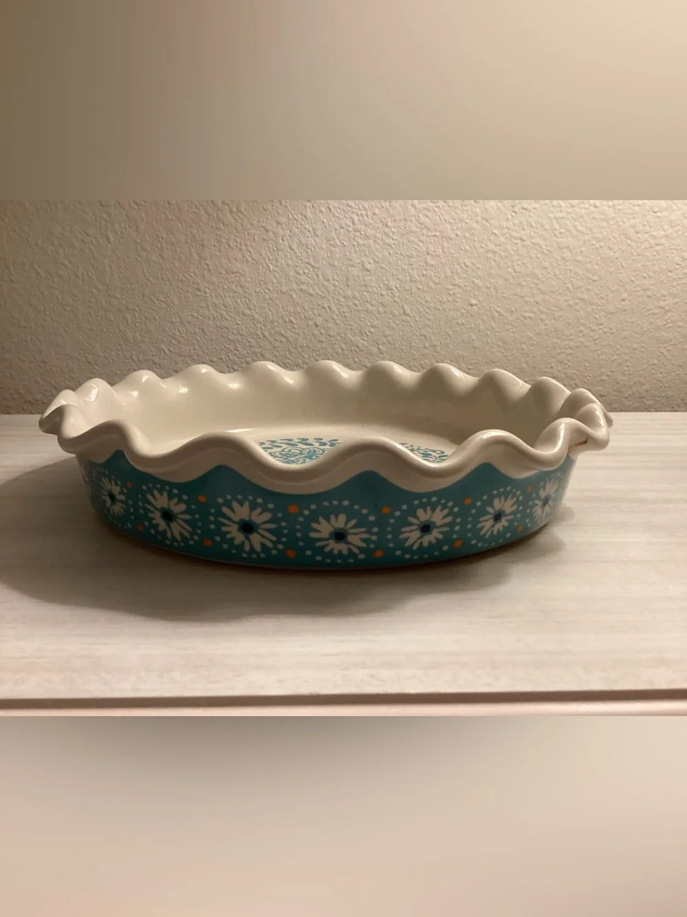 The Pioneer Woman Flea Market Turquoise Daisy 9” Pie Dish - IEC